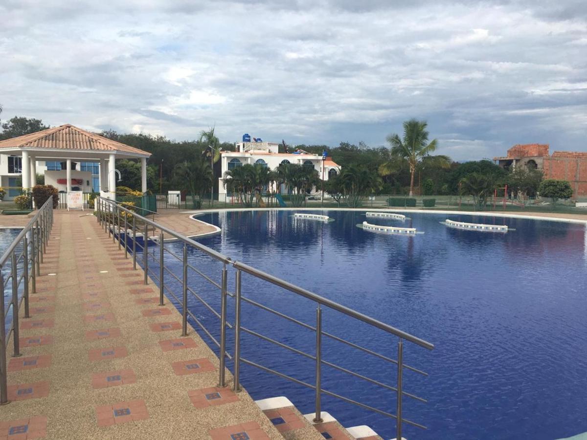 Holiday home Casa Veraneo Con Piscina Privada Flandes